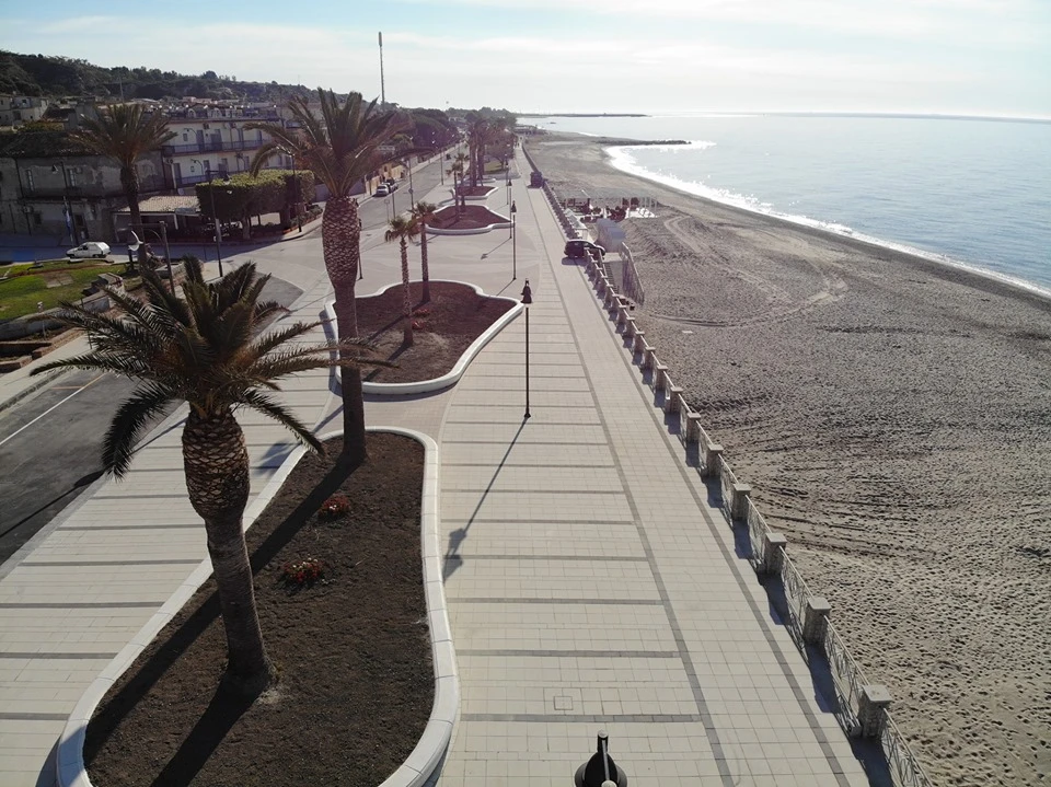 Roccella Ionica (RC) - Lungomare